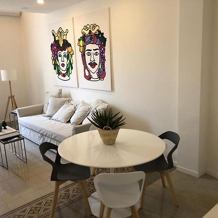 Palazzo Caltagirone Suite ปาแลร์โม ภายนอก รูปภาพ