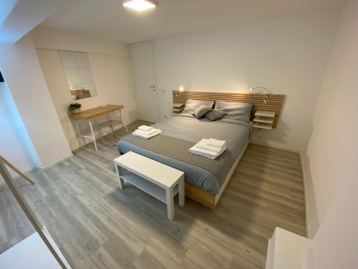 Palazzo Caltagirone Suite ปาแลร์โม ภายนอก รูปภาพ