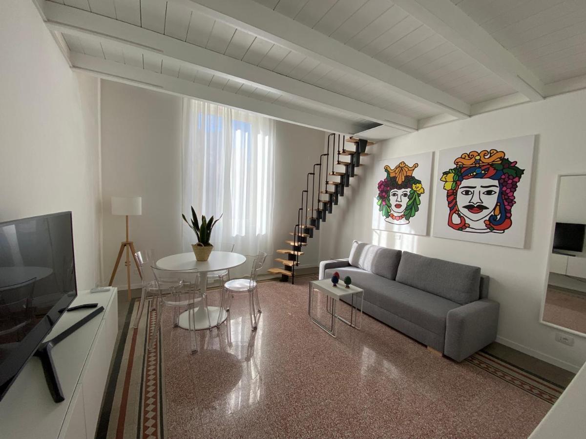 Palazzo Caltagirone Suite ปาแลร์โม ภายนอก รูปภาพ